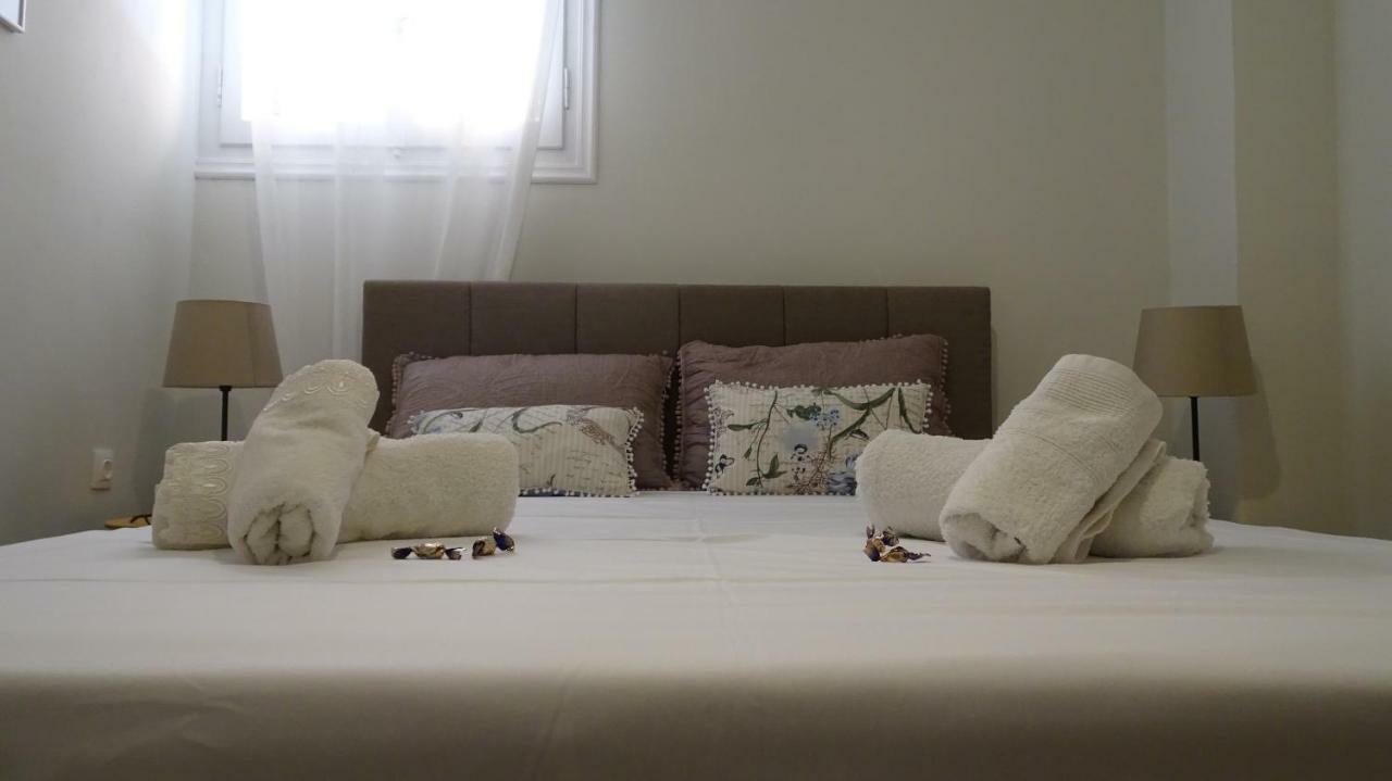 Elegant And Comfortable Apartment In The City Center Ermoupoli Ngoại thất bức ảnh